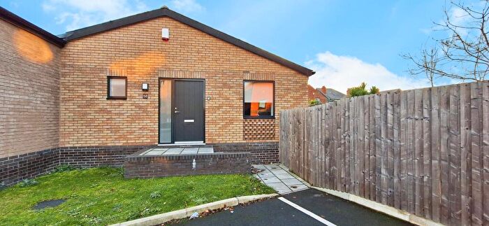 2 Bedroom Bungalow To Rent In Devonshire Court, West Bridgford, NG2