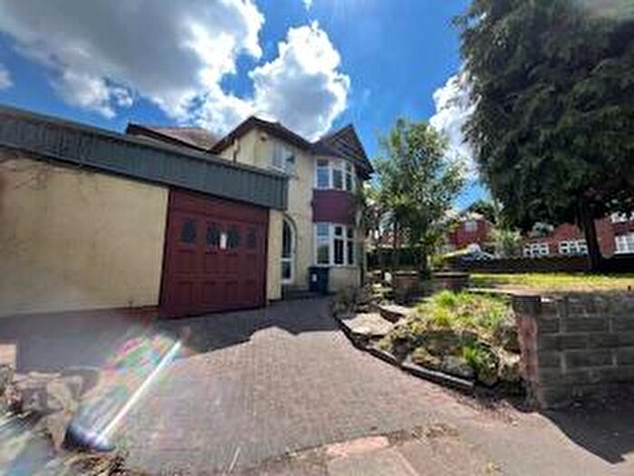 4 Bedroom Detached House To Rent In Eachelhurst Road, Birmingham, B24