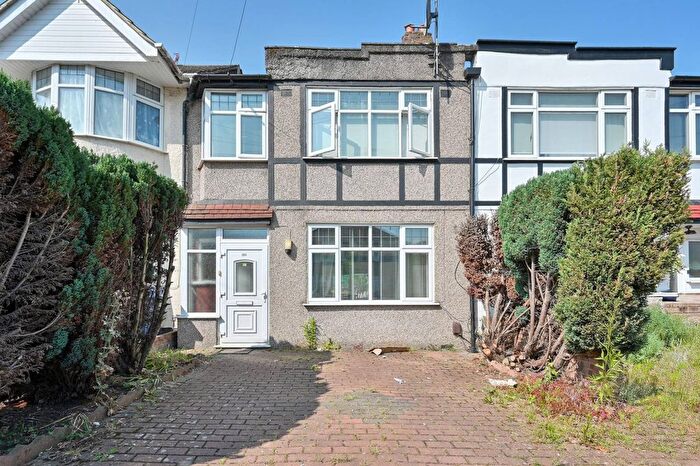 3 Bedroom Terraced House To Rent In Carr Road, Northolt, UB5