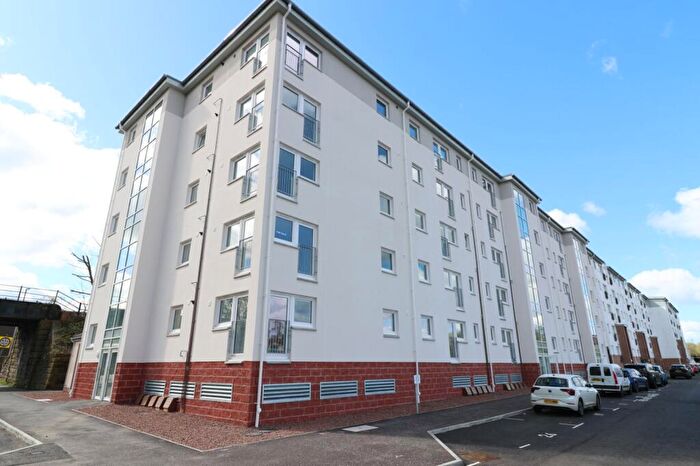 2 Bedroom Flat To Rent In Curle Street, Glasgow, G14