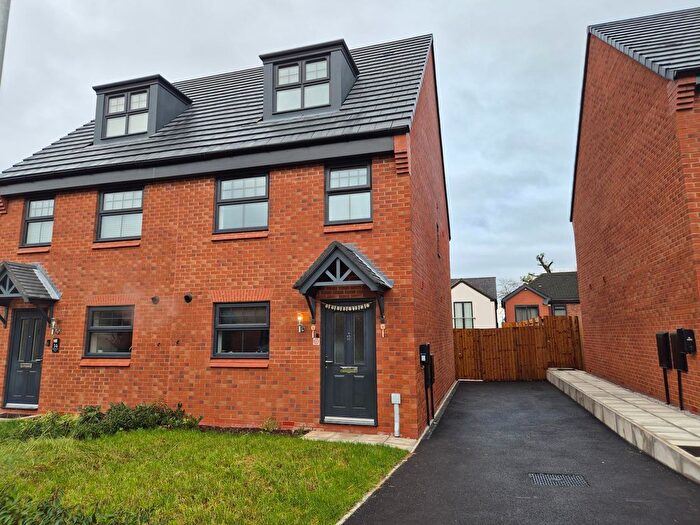 3 Bedroom Semi Detached House To Rent In Greenhurst Road, Ashton-Under-Lyne, OL6