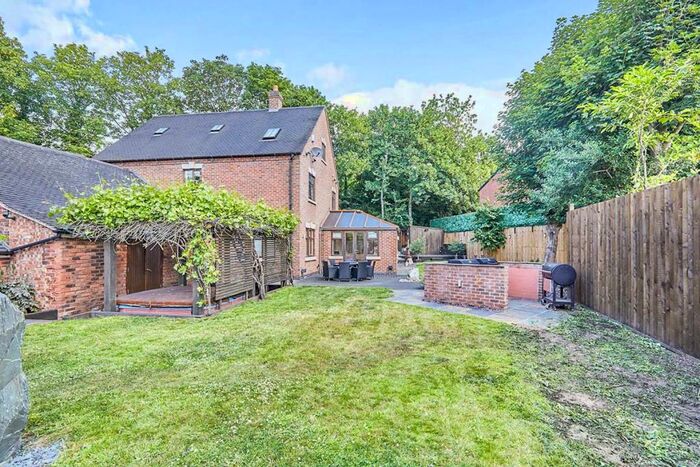 5 Bedroom Detached House For Sale In Court Farm Lane, Branston, Burton-on-Trent, Staffordshire, DE14