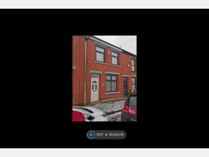 3 Bedroom Terraced House To Rent In Henry Whalley Street, Blackburn, BB2