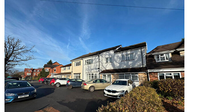 4 Bedroom Terraced House For Sale In Walmley Ash Road, Sutton Coldfield, West Midlands, B76