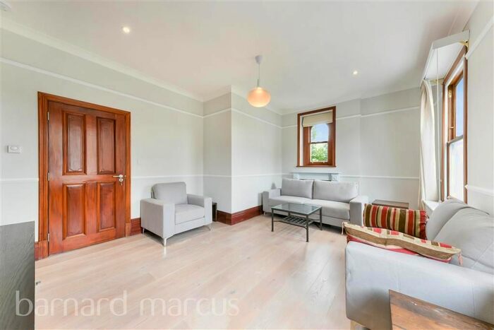 4 Bedroom Flat To Rent In Aspley Road, London, SW18