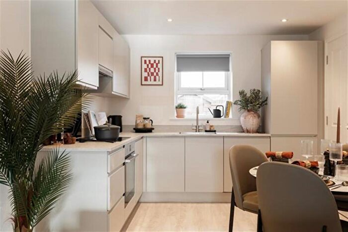 3 Bedroom End Of Terrace House To Rent In Atkin Drive, New Basford, NG7