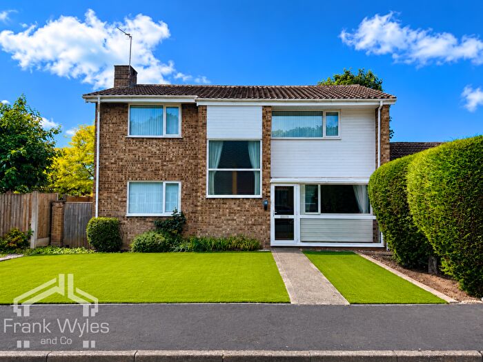 4 Bedroom Detached House For Sale In Hall Park Drive, Lytham, FY8
