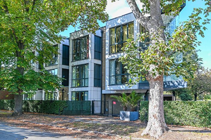 2 Bedroom Flat To Rent In Chiswick, Chiswick, London, W4