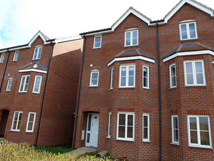 4 Bedroom End Of Terrace House To Rent In Water Meadow Way, Downham Market, PE38