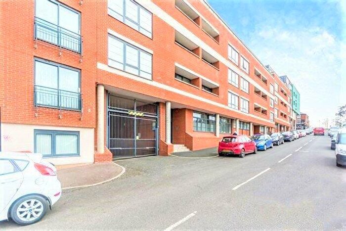 1 Bedroom Flat To Rent In Moseley Road, Birmingham, West Midlands, B12