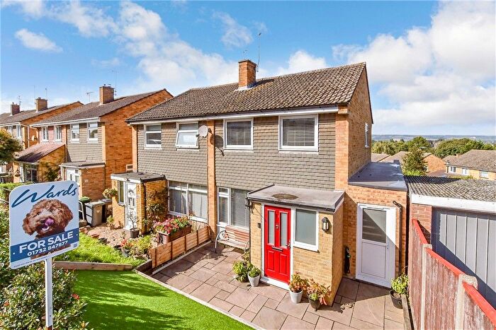 3 Bedroom Semi-Detached House For Sale In Primrose Drive, Ditton, Aylesford, Kent, ME20