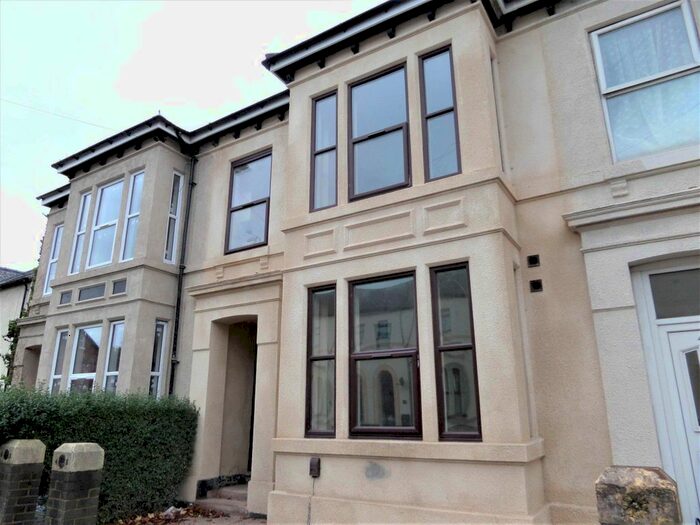 1 Bedroom Studio To Rent In Compton Road, Wolverhampton, West Midlands, WV3