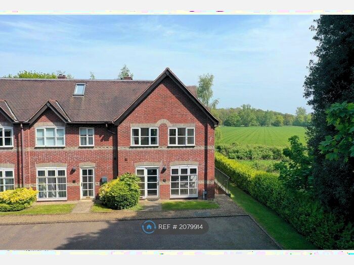 4 Bedroom End Of Terrace House To Rent In Whitlingham Hall, Norfolk, NR14