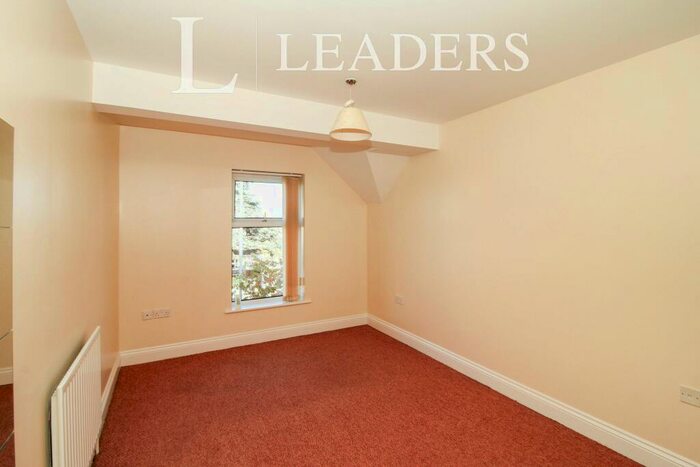 2 Bedroom Flat To Rent In Christchurch, BH23