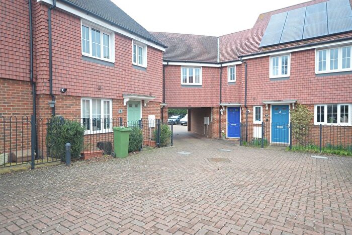 2 Bedroom Terraced House To Rent In Hillview, High Street, Billingshurst, West Sussex, RH14