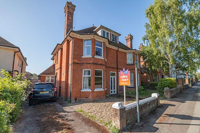 4 Bedroom Semi Detached House For Sale In Jemmett Road, Ashford, TN23
