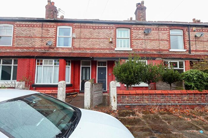 3 Bedroom Semi-Detached House To Rent In Matlock Avenue, West Didsbury, M20