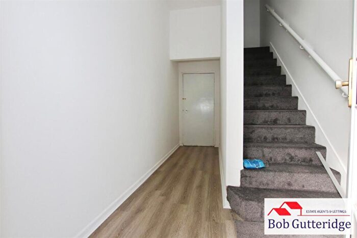 2 Bedroom Apartment To Rent In Hanbridge Avenue, Bradwell, Newcastle, ST5