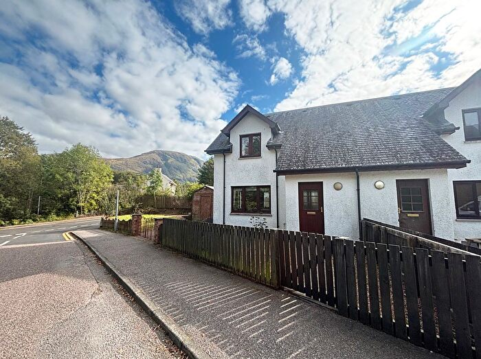 2 Bedroom Semi-detached House For Sale In Inverlochy, Fort William, PH33