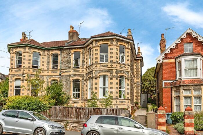 2 Bedroom Apartment For Sale In Zetland Road, Redland, Bristol, BS6