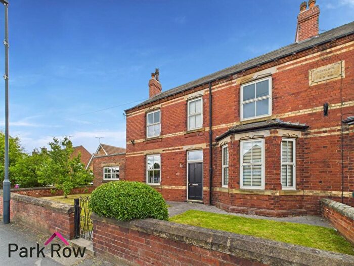 4 Bedroom Semi-Detached House For Sale In Moor Lane, Sherburn In Elmet, Leeds, LS25