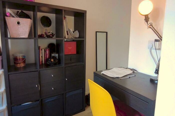 Studio To Rent In Studio Flat - Friars Lane - Student Let, LN2