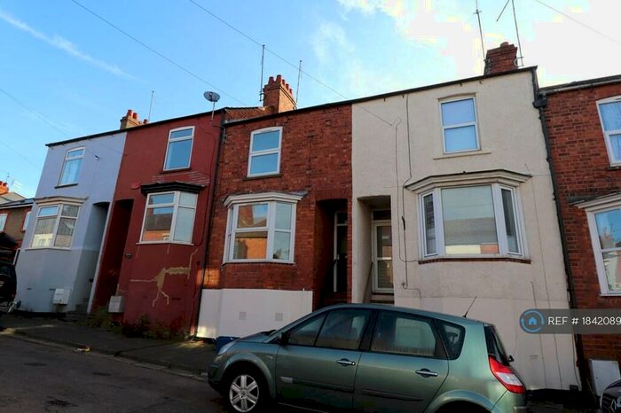 3 Bedroom Terraced House To Rent In Newington Road, Northampton, NN2