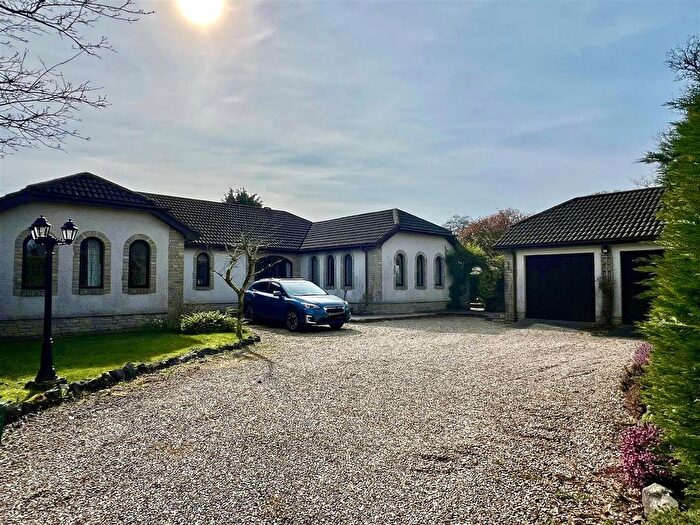 3 Bedroom Detached Bungalow For Sale In Ffrwd Y Felin, Aberlash, Ammanford, SA18