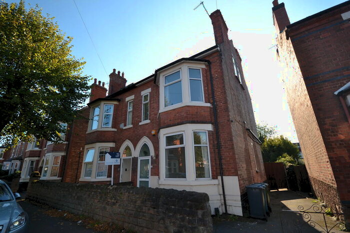 4 Bedroom Semi-Detached House To Rent In Rutland Road, Nottingham, NG2