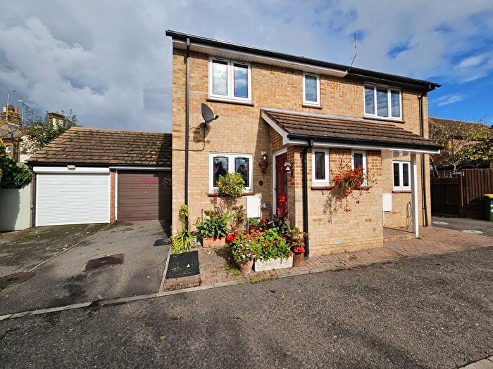 3 Bedroom Semi-Detached House For Sale In Ash Tree Court, Stambridge, Rochford, Essex, SS4
