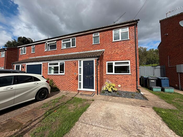 3 Bedroom Semi-Detached House To Rent In The Acre, Marlow, SL7
