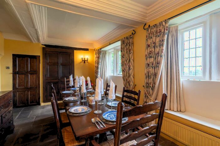 5 Bedroom House For Sale In Main Road, Cutthorpe, Chesterfield, S42