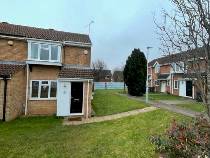 2 Bedroom Terraced House To Rent In Coltsfoot Green, Luton, LU4