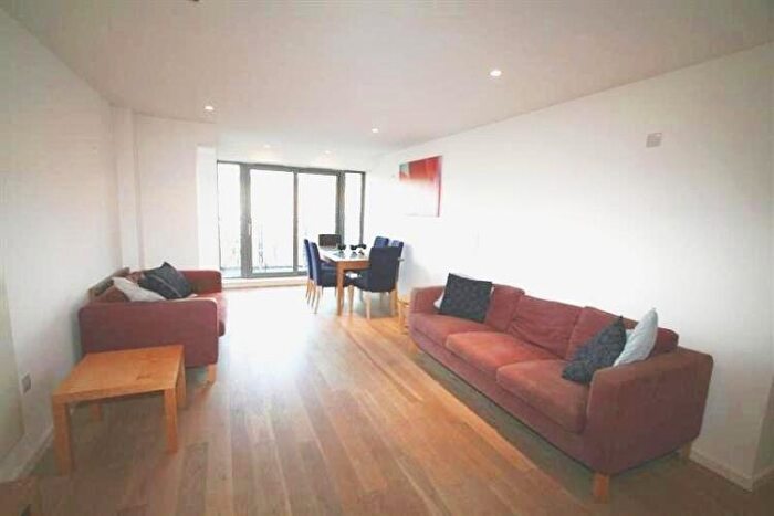 2 Bedroom Apartment To Rent In Castlegate, Chester Road Mancheser, M15