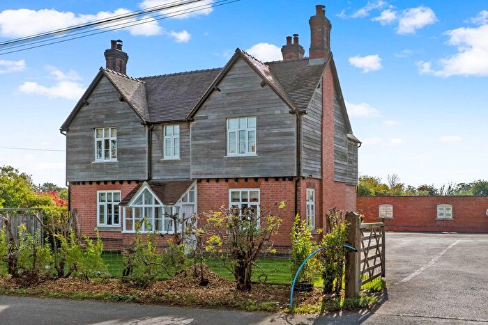 5 Bedroom Detached House For Sale In Kinnersley, Severn Stoke, Worcestershire., WR8