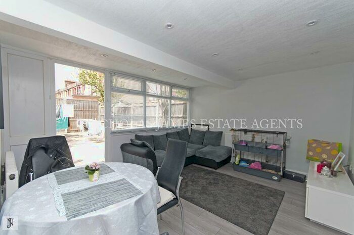 2 Bedroom Flat To Rent In Galliard Road, London, N9
