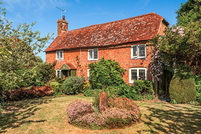 2 Bedroom Detached House For Sale In Upper Froyle, Alton, Hampshire, GU34