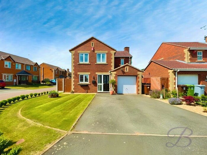 4 Bedroom Detached House For Sale In Brocklehurst Drive, Edwinstowe, Mansfield, NG21