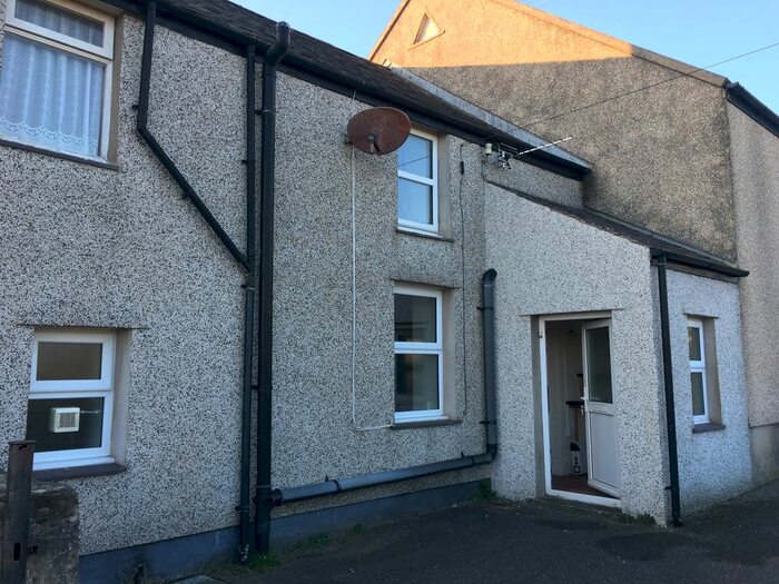 3 Bedroom Semi-Detached House To Rent In Llangwyllog, Llangefni, LL77