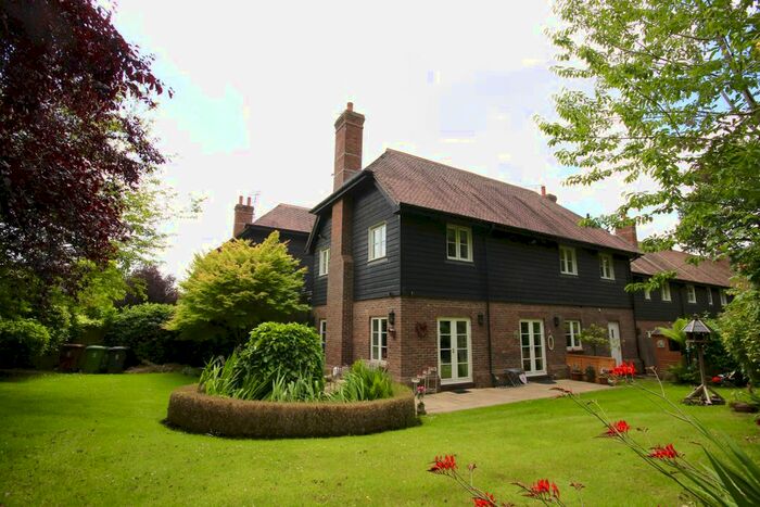 3 Bedroom Terraced House For Sale In Middle Down, Watford, WD25