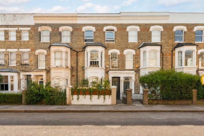 4 Bedroom House For Sale In Marlborough Road, Upper Holloway, N19