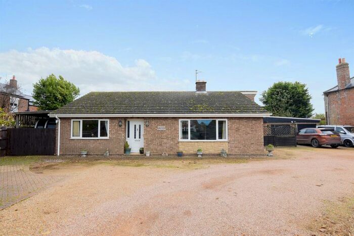 2 Bedroom Detached Bungalow For Sale In Main Road, Deeping St. Nicholas, Spalding, PE11