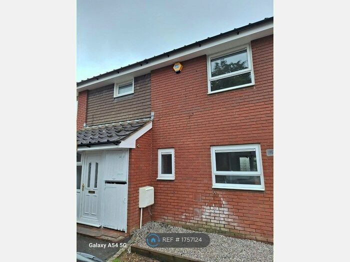 4 Bedroom Semi-Detached House To Rent In Dallamoor, Telford, TF3