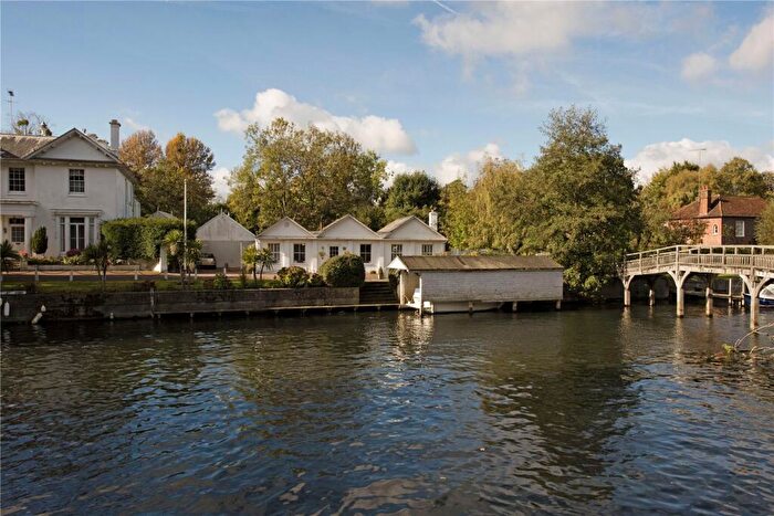 2 Bedroom Detached House To Rent In Mill Lane, Henley-on-Thames, Oxfordshire, RG9