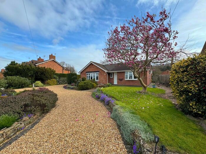 4 Bedroom Detached House For Sale In Sedgebrook Road, Woolsthorpe, Grantham, NG32