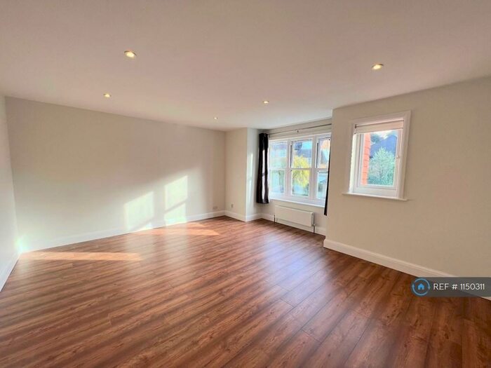 1 Bedroom Flat To Rent In Rofant Road, Northwood, HA6