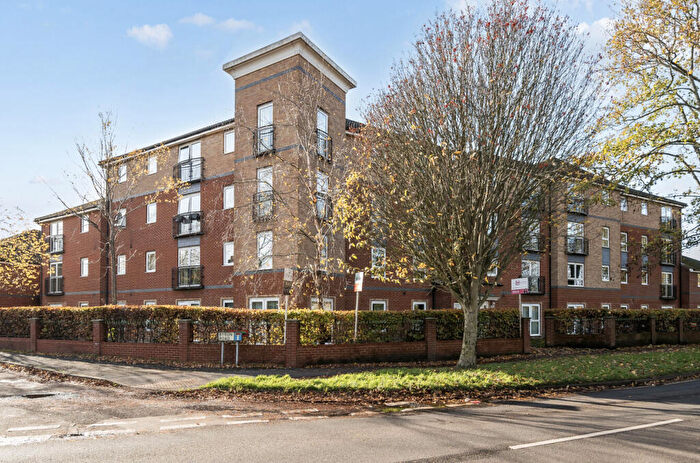 2 Bedroom Flat For Sale In Rossetti Court, Byron Road, Eastleigh, Hampshire, SO50