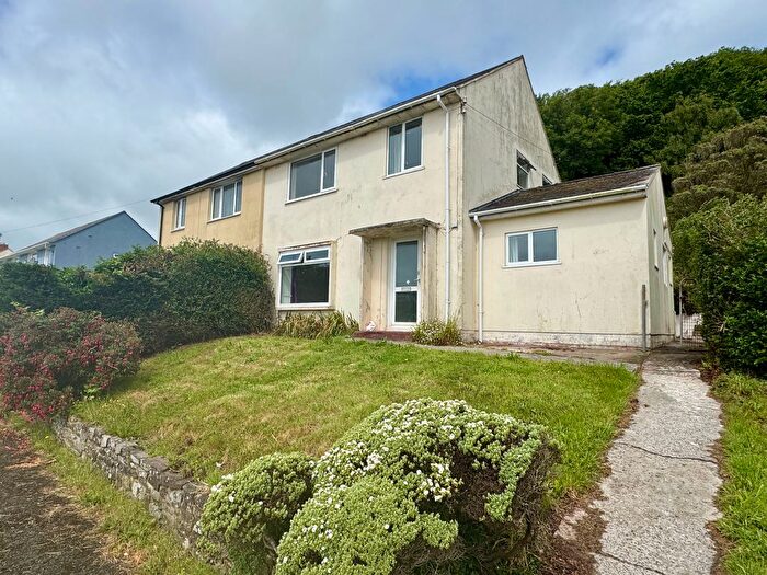 4 Bedroom End Of Terrace House To Rent In Pendine, Carmarthen, SA33