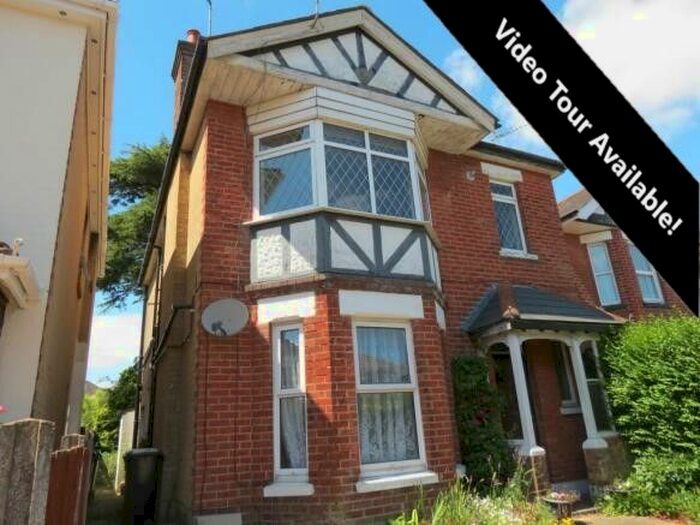 2 Bedroom Flat To Rent In Frederica Road, Winton, Bournemouth, BH9