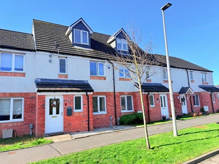 4 Bedroom Town House For Sale In Sappi Road, Glenrothes, KY7